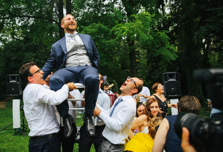 Candid foto per matrimonio: tra arte e tecnica come è nato questo stile?