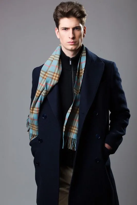 Ritratto professionale maschile in studio a Milano